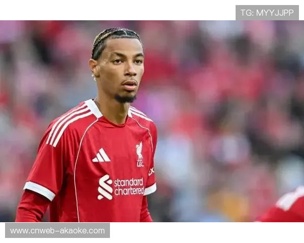 埃基蒂克苦练体能强化力量以适应英超高强度比赛挑战