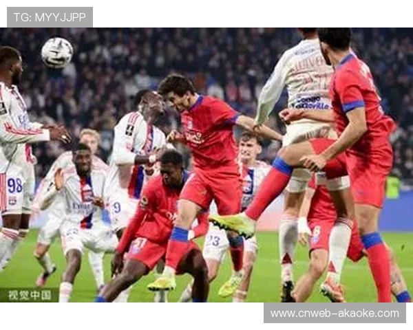 巴黎圣日耳曼3-2险胜里昂，内维斯补时阶段献绝杀