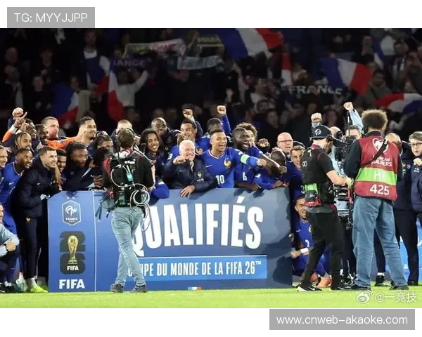 法国4-0大胜乌克兰提前晋级世界杯，姆巴佩两射一传独造三球