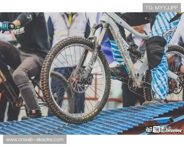 华南赛设E-MTB Enduro电动助力耐力越野赛，融合传统与电辅车乐趣